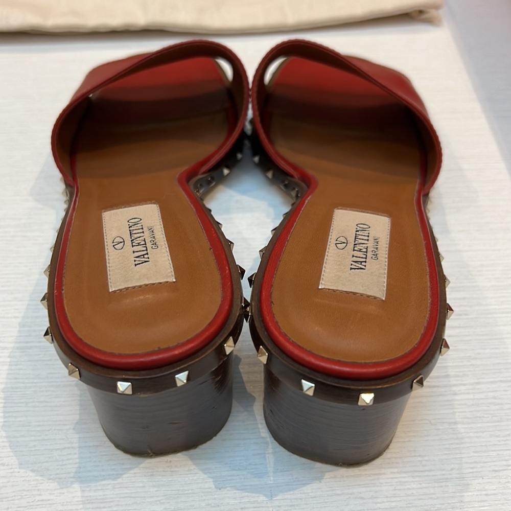 Valentino Garavani red rock stud slip on sandal - Picture 2 of 10